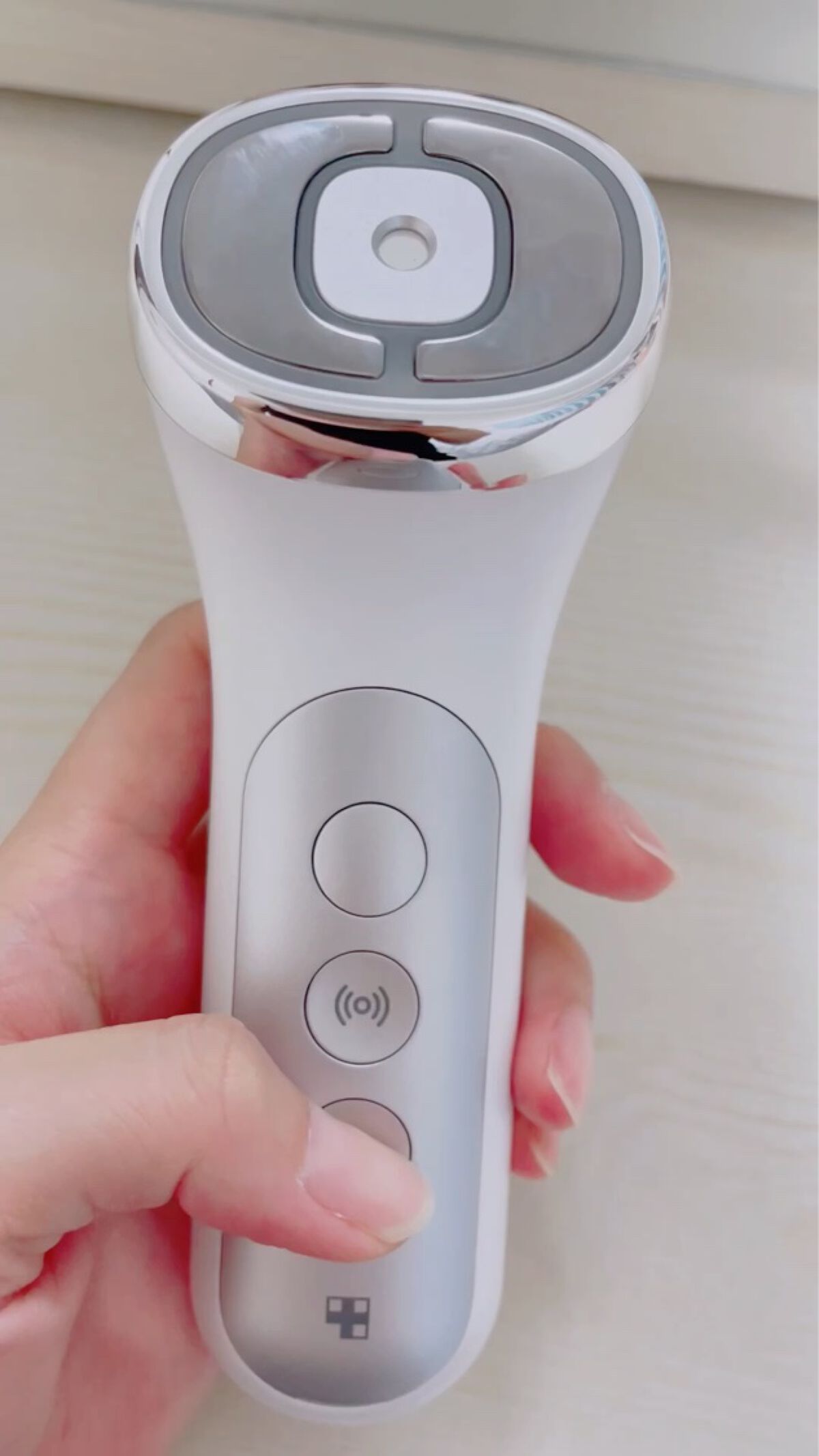 ユーセラディープショット/MEDICUBE/美顔器・マッサージを使ったクチコミ（2枚目）