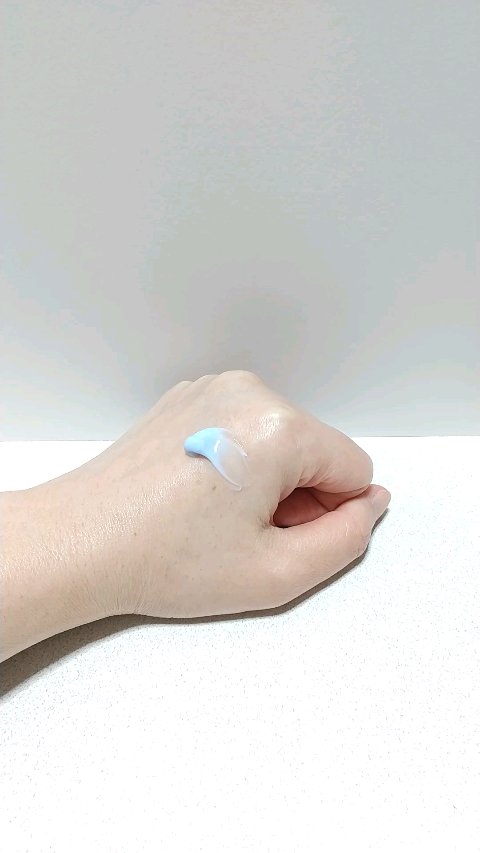 アズレンスージング クリーム/NEOGEN/フェイスクリームを使ったクチコミ（3枚目）