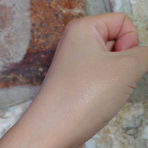 NARS ライトリフレクティング プリズマティックパウダー ルース/NARS/ルースパウダーの動画クチコミ1つ目