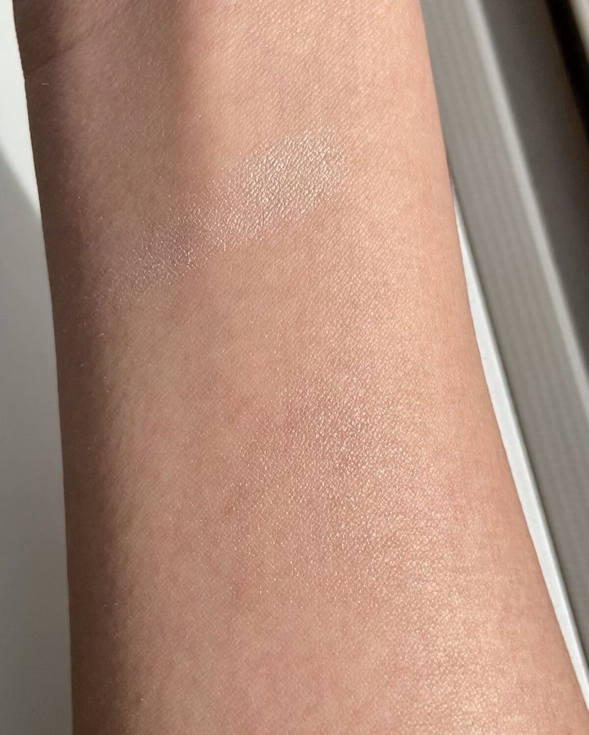 アディクション ザ ブラッシュ ニュアンサー 001N Beyond Light/ADDICTION/パウダーチークを使ったクチコミ（3枚目）