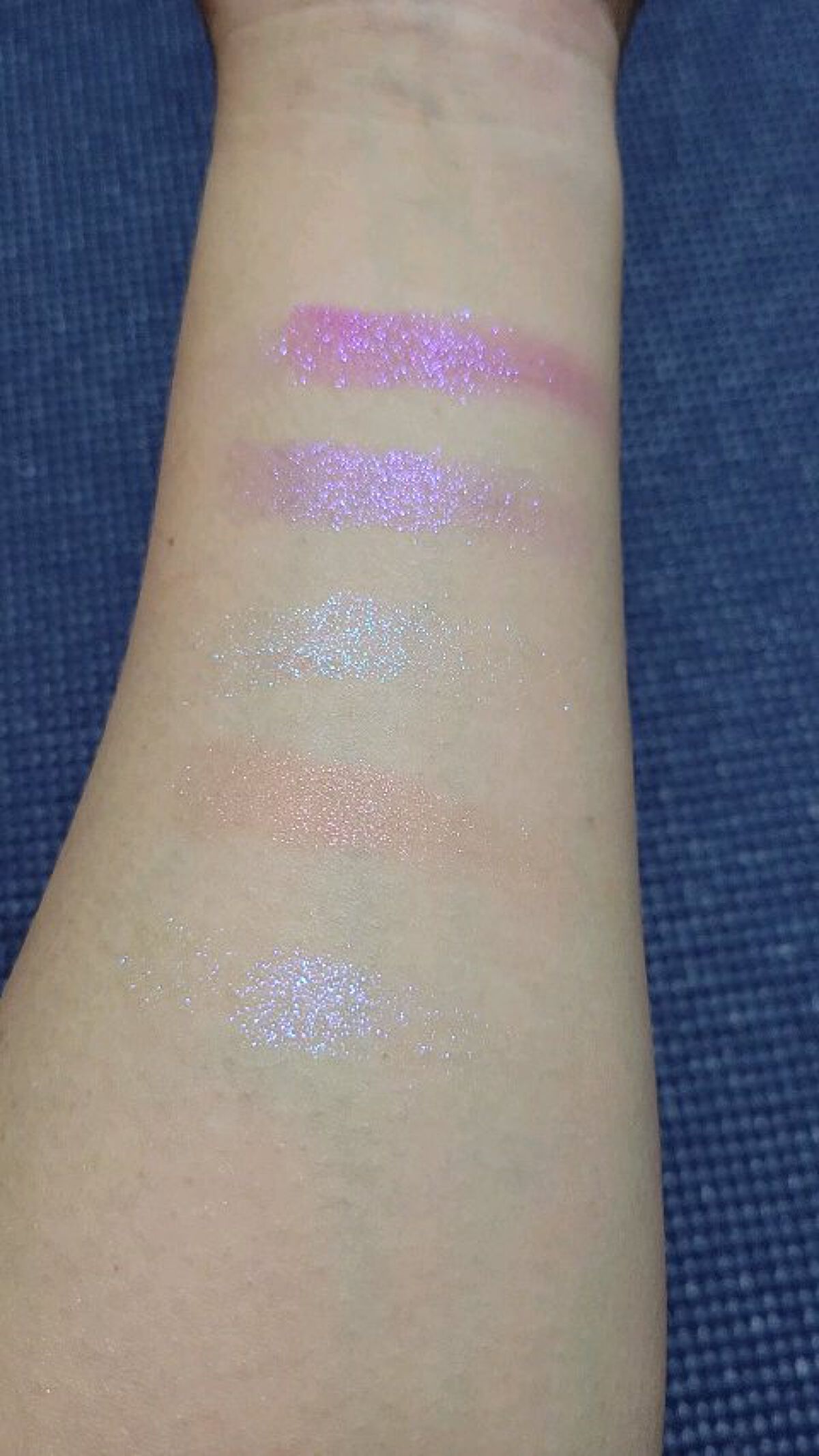 マルチグリッターカラー/ENBAN TOKYO/単色アイシャドウを使ったクチコミ（3枚目）