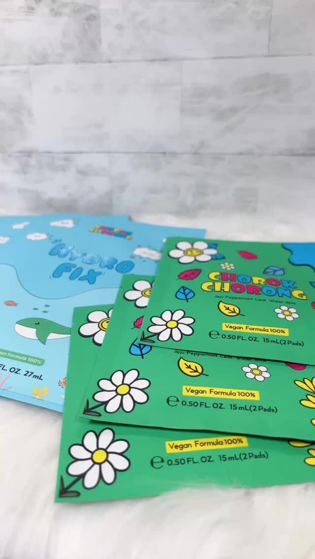 CHOROK CHORONG

◎ ペパーミント トナーパッド
◎ ビーガンハーブ ハイドロフィックスマスク

✎︎＿＿＿＿＿＿＿＿＿＿＿＿

旅行にぴったりな1包2枚入りのトナーパッド！
チェジュ島のペパーミント葉水を80％使用
精製水の