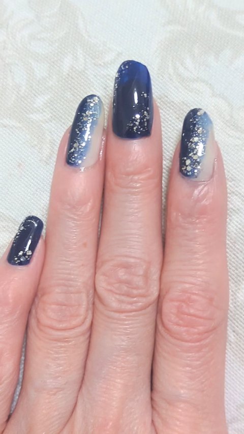 ヴィーガンネイル/AC MAKEUP/マニキュアの人気ショート動画