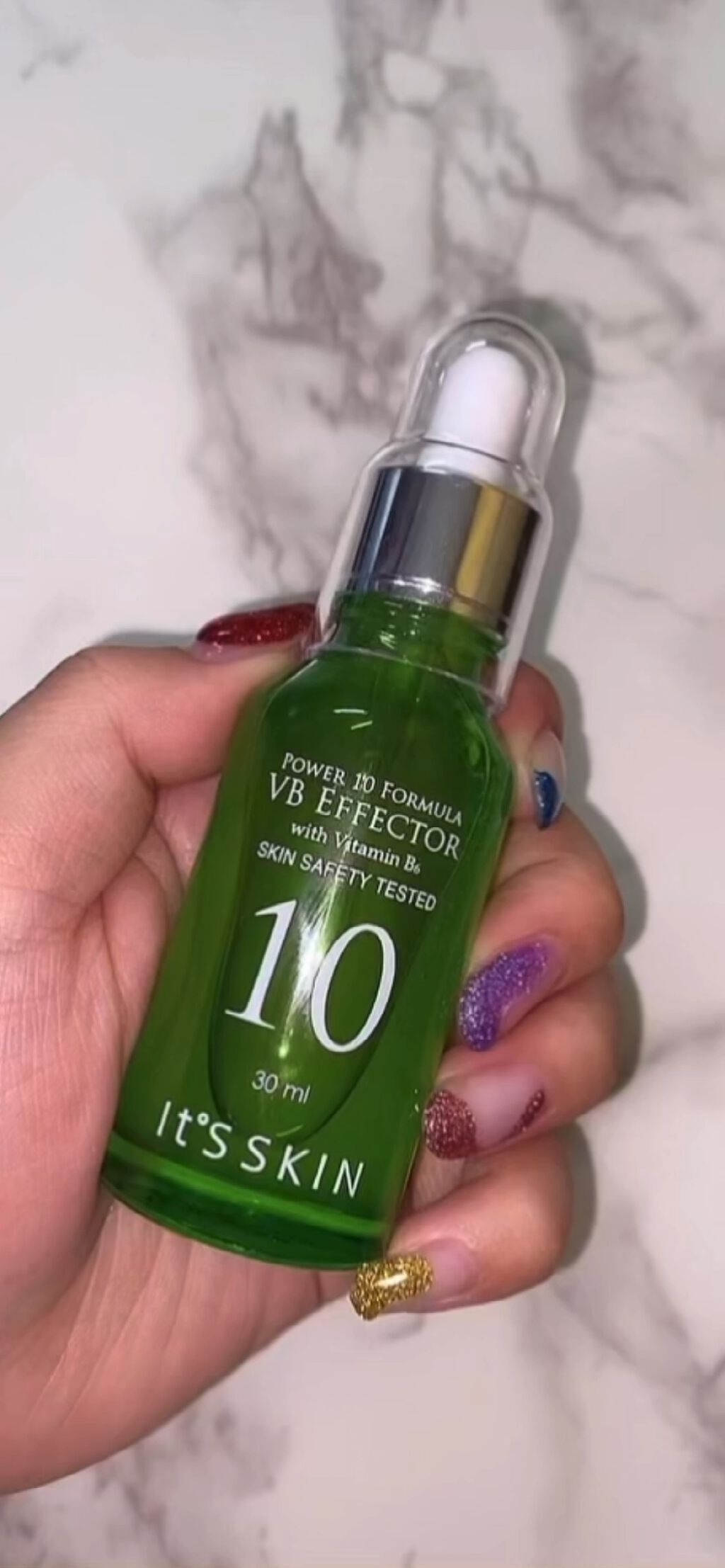 ＼リピ買い美容液👶🏻❤️‍🔥／

mёguです🦖❤️

今回は私のリピしまくってる美容液をご紹介致します
💭

💎【It's skin(イッツスキン)】💎

🎨色味：VB 皮脂ケア(黄緑色)

💰：¥1,562(税込) ※