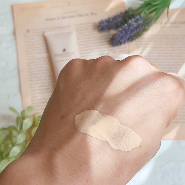 エッセンスBBクリーム N/毛穴パテ職人/BBクリームの動画クチコミ2つ目