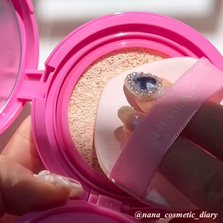 スリムフィットトーンアップサンクッション/Dear.A/日焼け止めローションの動画クチコミ4つ目