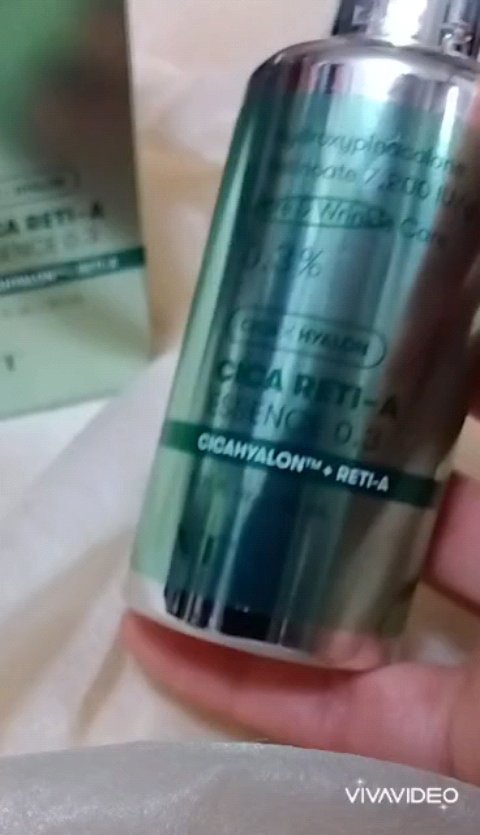 シカレチA エッセンス0.3/VT/美容液を使ったクチコミ（1枚目）