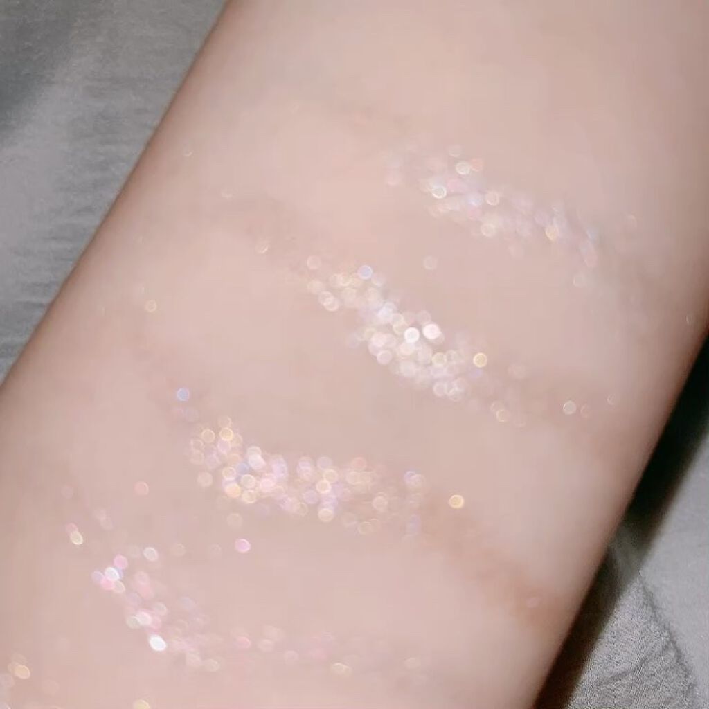 プリティー イージーグリッタースティック/unleashia/グリッターの動画クチコミ4つ目