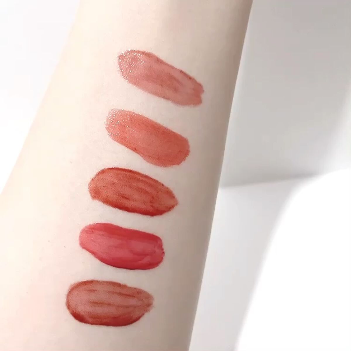 ジューシーラスティングティント/rom&nd/リップティントを使ったクチコミ（3枚目）