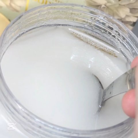 パヒュームドボディスクラブ ホワイトブラン/plu/ボディスクラブを使ったクチコミ（3枚目）