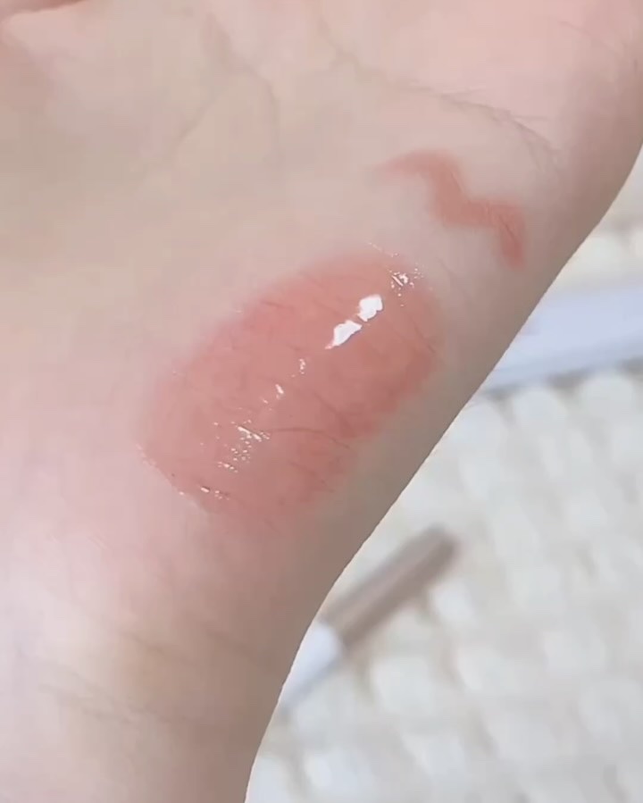 ドットオンムードワンウェイグロイティント/Heart Percent/リップティントの動画クチコミ3つ目