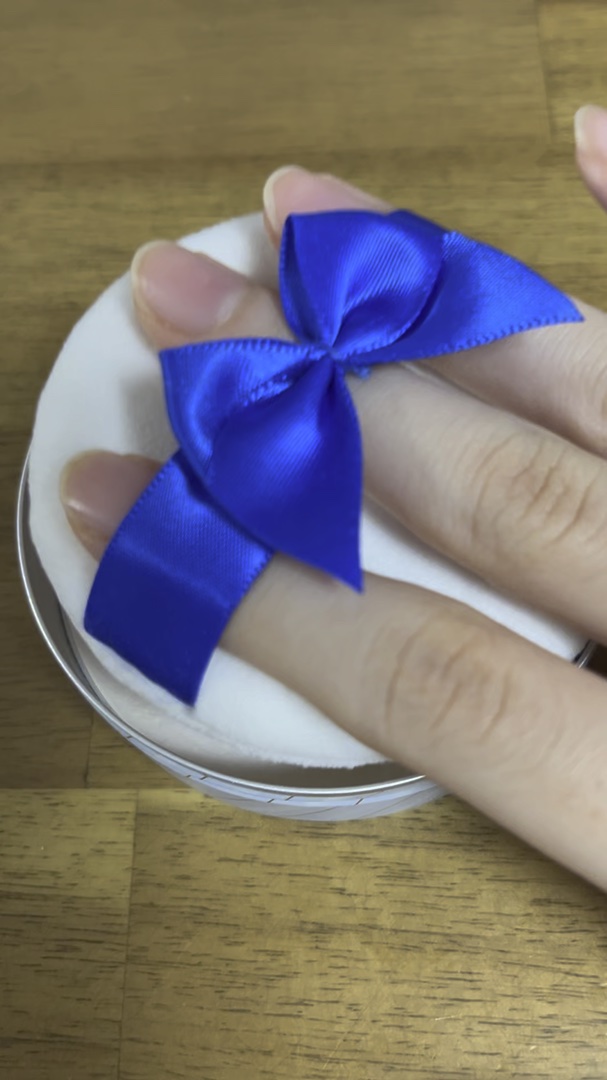 すっぴん ホワイトニングパウダーA/クラブ/プレストパウダーの動画クチコミ2つ目