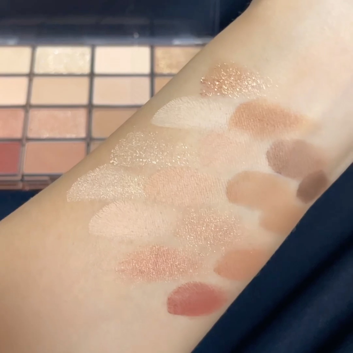 マイベストライナー/ドーリーウインク/リキッドアイライナーの動画クチコミ3つ目