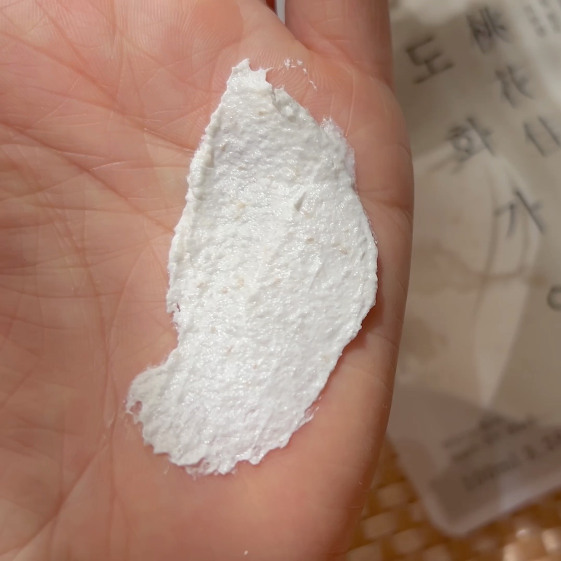 米マスクパック/桃花佳人/スクラブ・ゴマージュの動画クチコミ3つ目