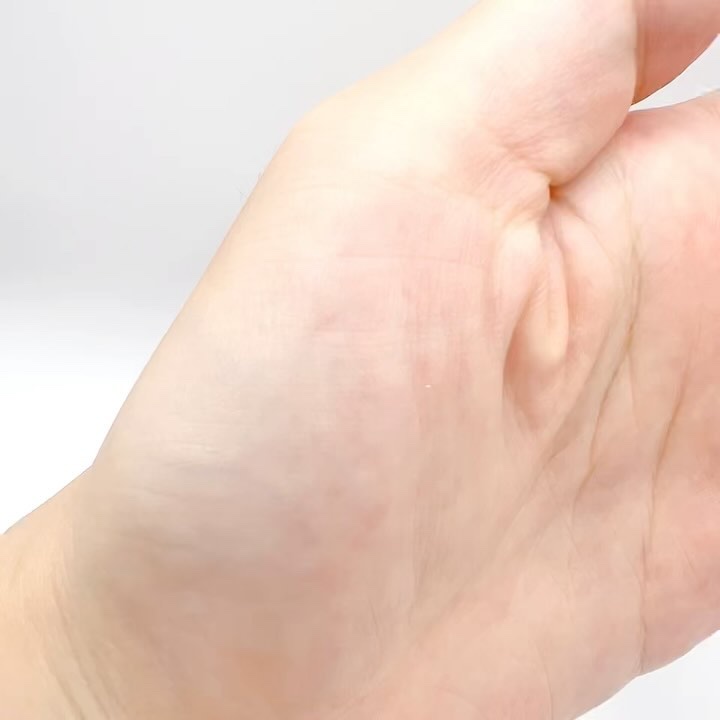 ハイパーフィットカラーウェア　ビーガンベルベットティント/FEEV/リップティントを使ったクチコミ（3枚目）