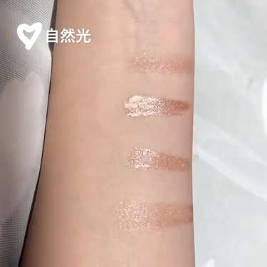 ダズルシャドウ リキッド/M・A・C/リキッドアイシャドウを使ったクチコミ（2枚目）