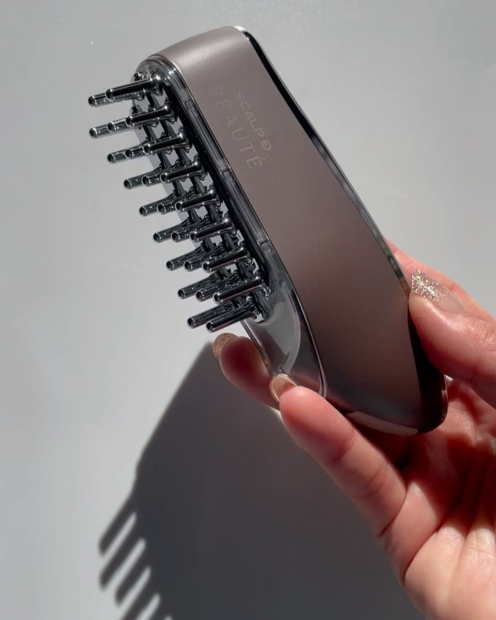 スカルプ電気ブラシ/アンファー(スカルプD)/美顔器・マッサージを使ったクチコミ（3枚目）