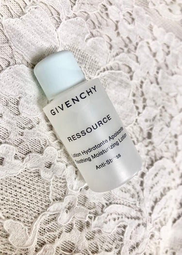 GIVENCHY イドラ リソース ローションのクチコミ「❤︎GIVENCHY
イドラ リソース ローション


ミニサンプル使用レビュー✨


みずみ.....」（1枚目）