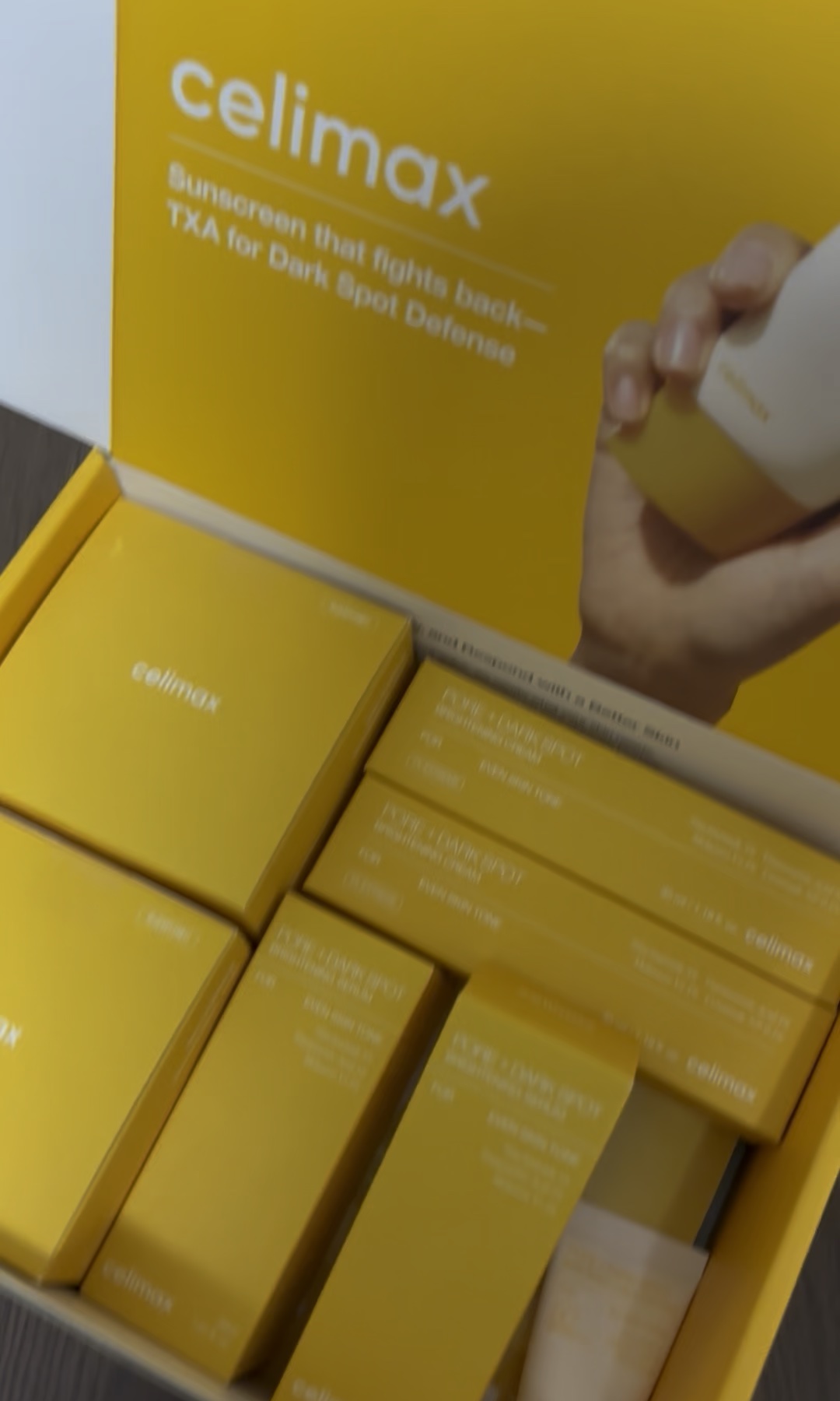 ポアブライトニングシミケアクリームラッピングパック/celimax/シートマスク・パックの動画クチコミ4つ目