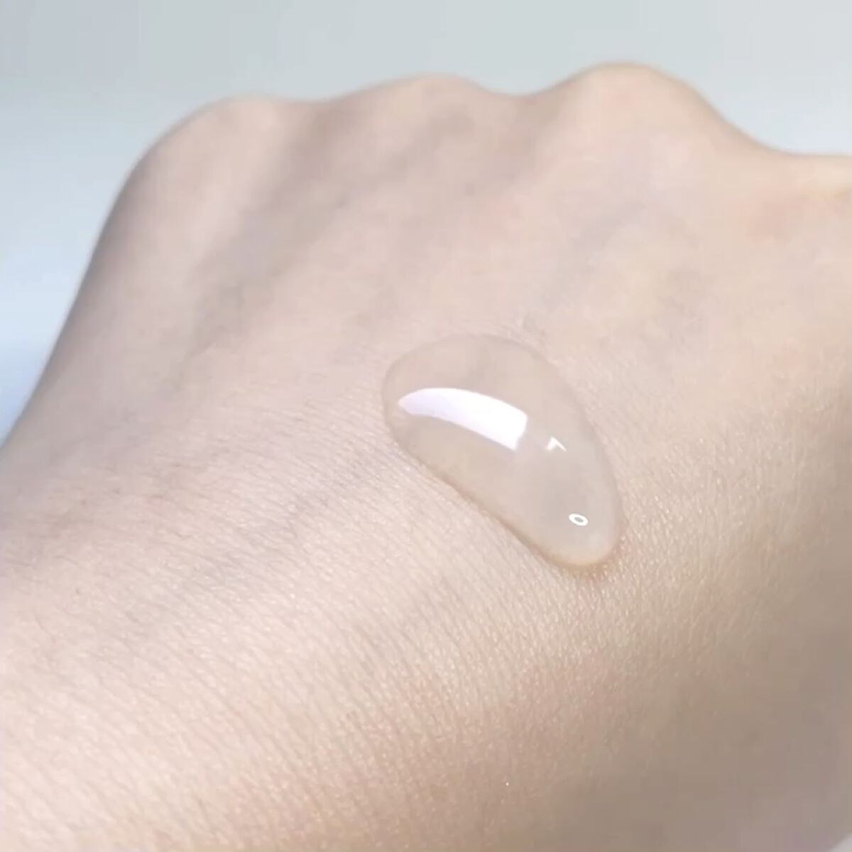 白潤プレミアム 薬用浸透美白化粧水(しっとりタイプ) 170ml（ボトル）/肌ラボ/化粧水を使ったクチコミ（3枚目）