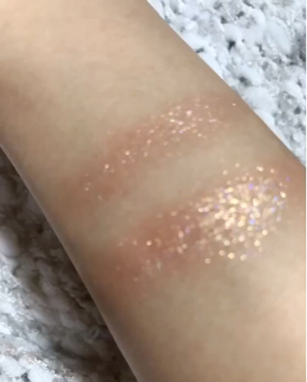 プリズム エアー シャドウ/CLIO/単色アイシャドウを使ったクチコミ（3枚目）