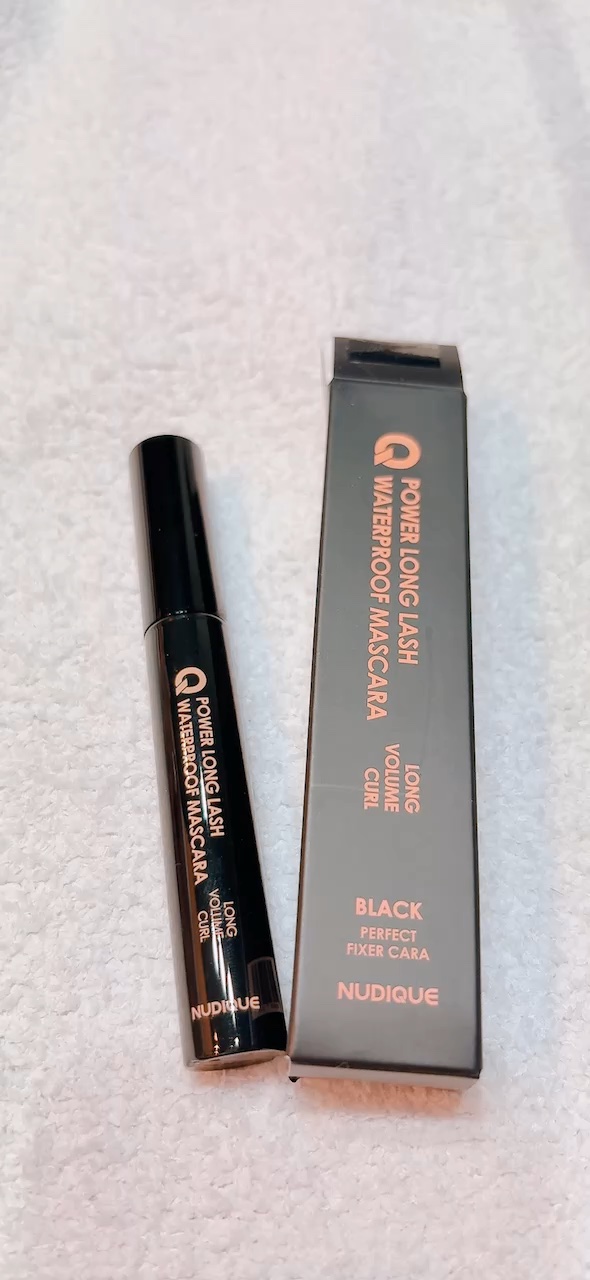 ウォータープルーフマスカラ/NUDIQUE/マスカラの人気ショート動画