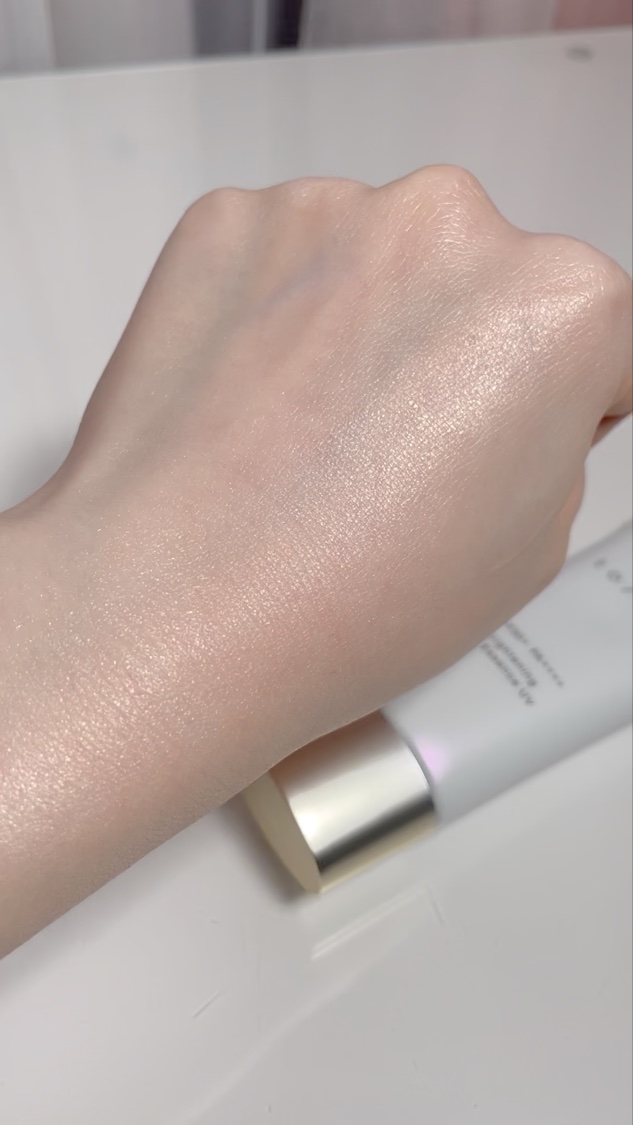 トーン ブライトニング デイエッセンス UV/to/one/日焼け止めローションの動画クチコミ1つ目