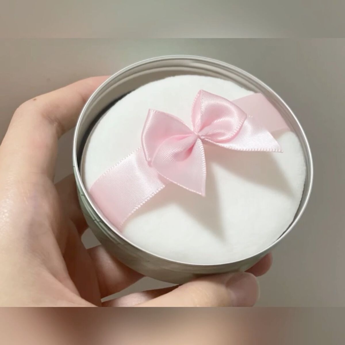 すっぴんパウダーC パステルローズの香り/クラブ/プレストパウダーを使ったクチコミ（3枚目）