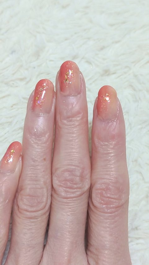 カラフルネイルズ/キャンメイク/マニキュアを使ったクチコミ（1枚目）