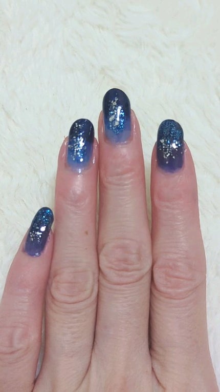 カラフルネイルズ/キャンメイク/マニキュアの人気ショート動画