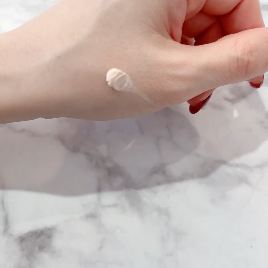 サナ 毛穴パテ職人 クッションブースター下地/毛穴パテ職人/化粧下地を使ったクチコミ（2枚目）