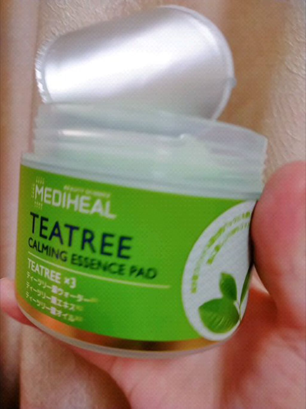 ティーツリーカーミングエッセンスパッド/MEDIHEAL/トナーパッドの人気ショート動画