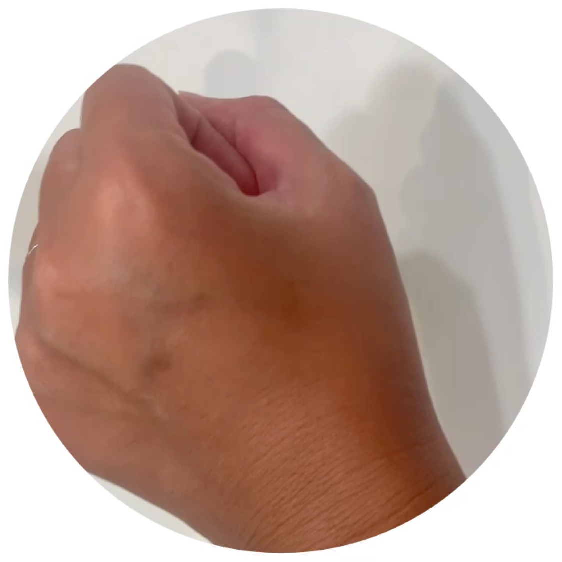 レッドアクネ ボディピーリングショット/MEDICUBE/ピーリングを使ったクチコミ（3枚目）