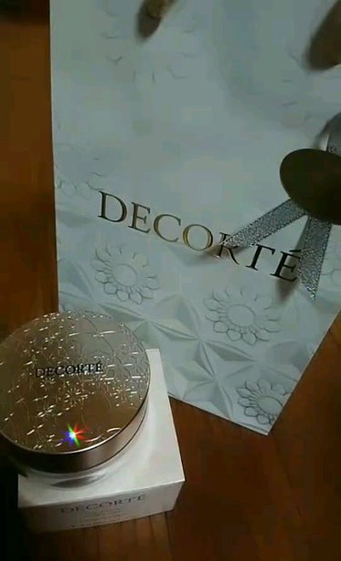 フェイスパウダー/DECORTÉ/ルースパウダーを使ったクチコミ（2枚目）