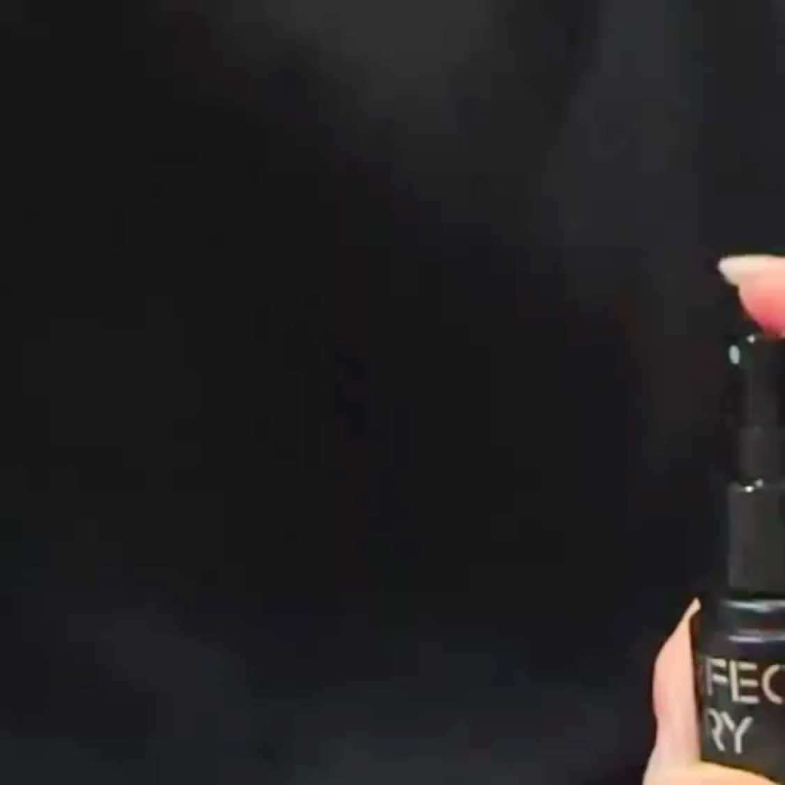 トランスルーシェント ブルーリング セッティング スプレー/PERFECT DIARY/フィックスミストを使ったクチコミ（2枚目）