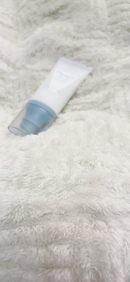 ヒアルーシカ ウォーターフィット サンセラム/SKIN1004/日焼け止めローションの人気ショート動画