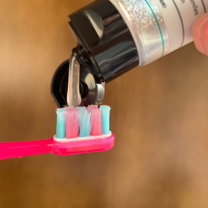 ホワイトニングゲル/Dr.Oral/歯磨き粉の動画クチコミ1つ目