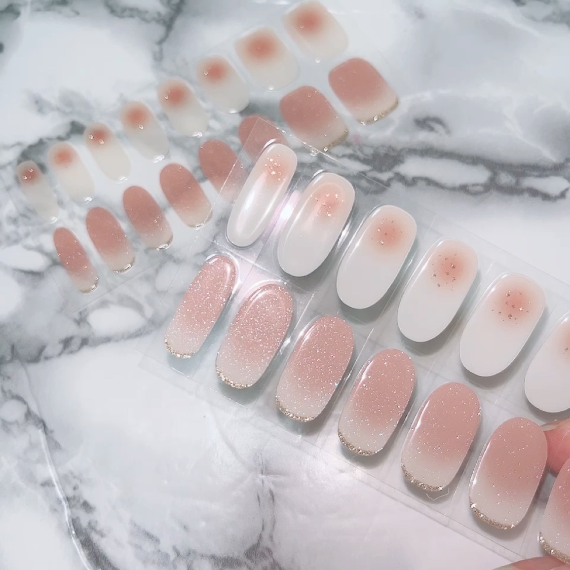 ジェルミーペタリー/ジェルミーワン/ネイルシールの動画クチコミ1つ目