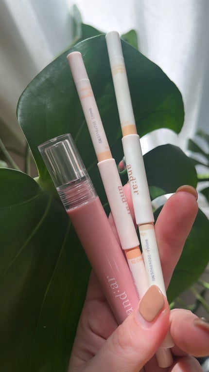 デュアルコンシーラーペンシル/and:ar/ペンシルコンシーラーの人気ショート動画