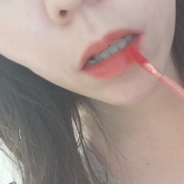 ジューシーラスティングティント/rom&nd/リップティントを使ったクチコミ（1枚目）