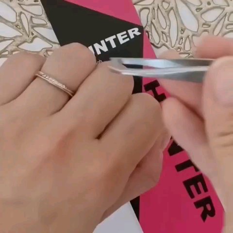 日本製毛抜き/HUNTER/毛抜きの動画クチコミ3つ目