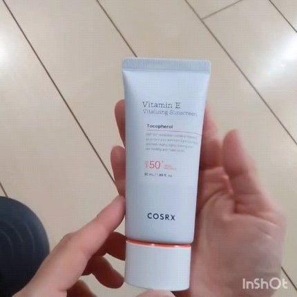 ビタミンEバイタライジングUVクリーム SFP50+/COSRX/日焼け止めクリームの人気ショート動画