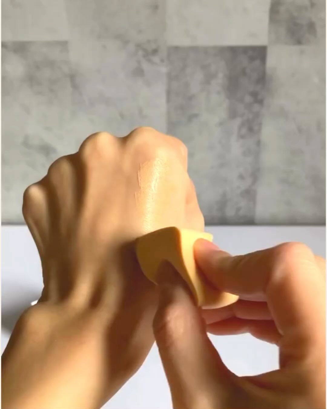 シンプルパレット（クリームファンデーション）/STAR OF THE COLOR/クリーム・エマルジョンファンデーションの動画クチコミ1つ目