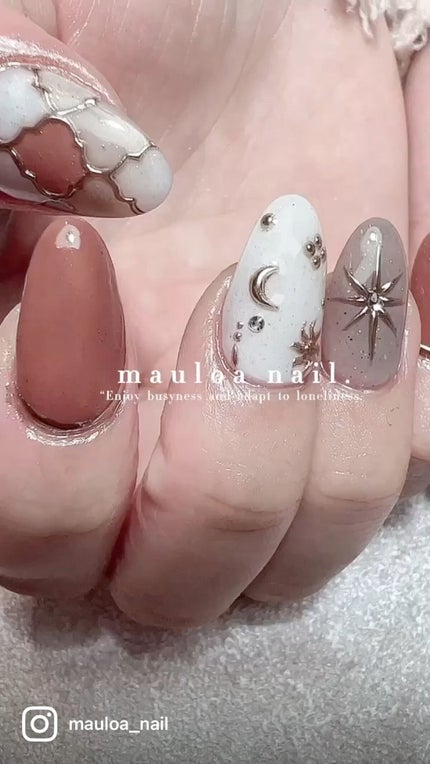 タイル柄ネイルのネイルデザイン