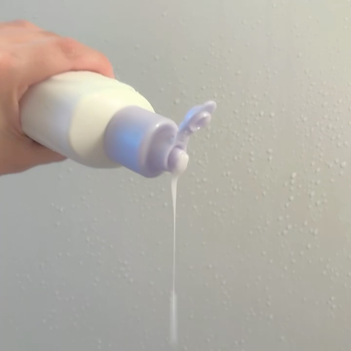 ビオレZero お風呂で使う汗ケアローション 無香性/ビオレ/ボディローションの動画クチコミ3つ目