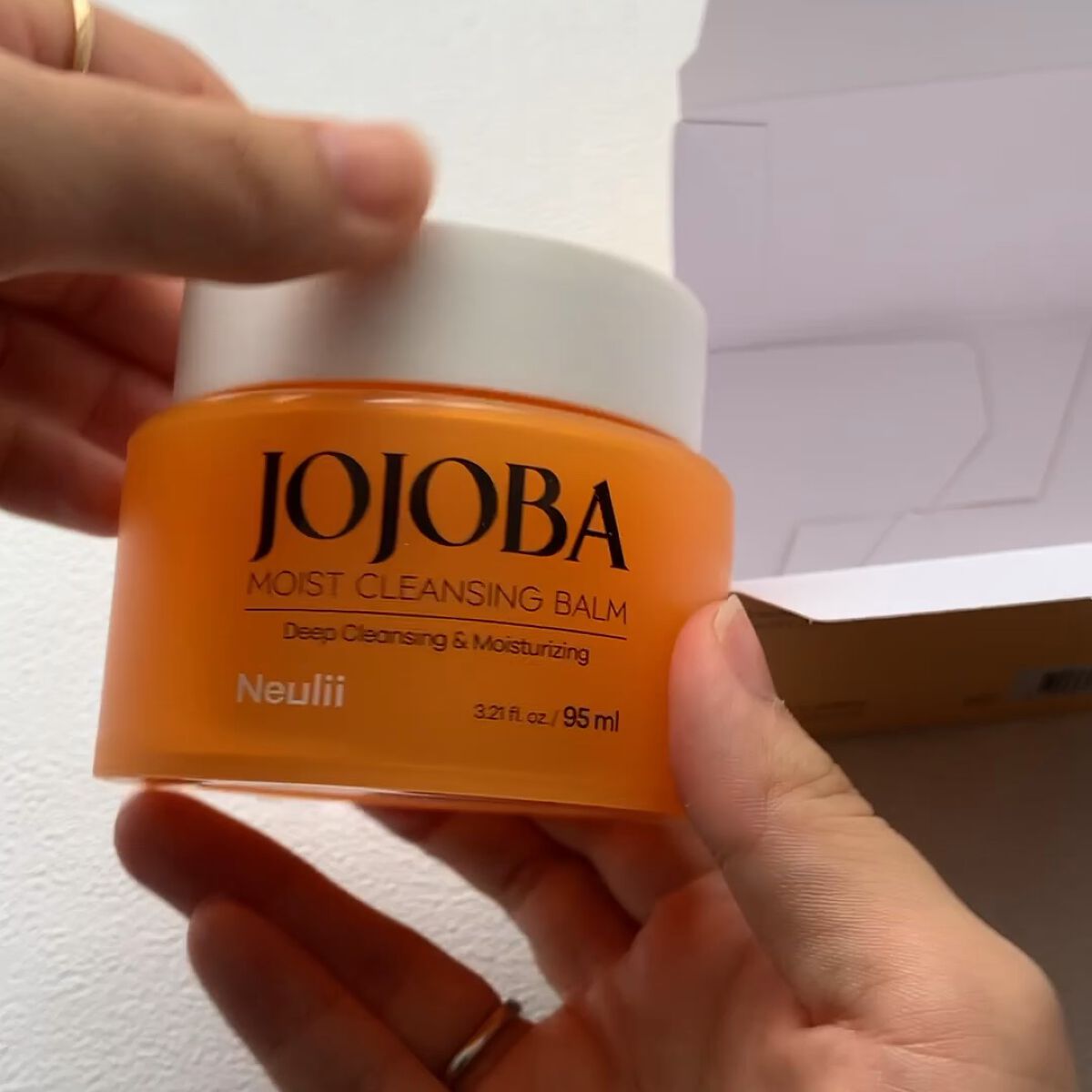 ホホバモイストクレンジングバーム/Neulii/クレンジングバームの動画クチコミ1つ目
