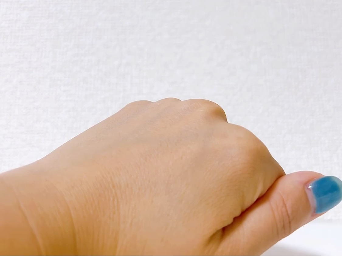 ジルスチュアート クリスタルブルーム サムシングピュアブルー パフュームドボディクリーム /JILL STUART/ボディクリームの動画クチコミ3つ目