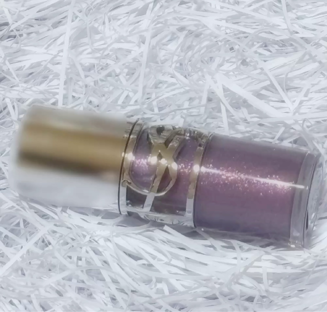 YSL ラブシャイン オイル グロス #1 サンダー スティラー/YVES SAINT LAURENT BEAUTE/リップグロスを使ったクチコミ（1枚目）