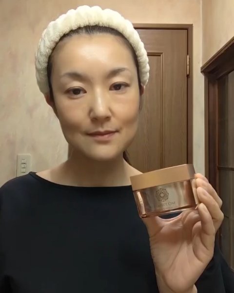 パーフェクトワン 薬用リンクルストレッチジェル/パーフェクトワン/オールインワン化粧品を使ったクチコミ（2枚目）