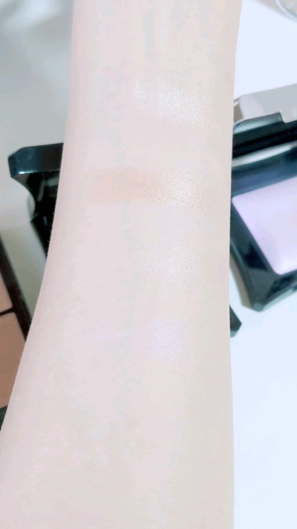 beyond powder/Illamasqua/パウダーハイライトを使ったクチコミ（3枚目）